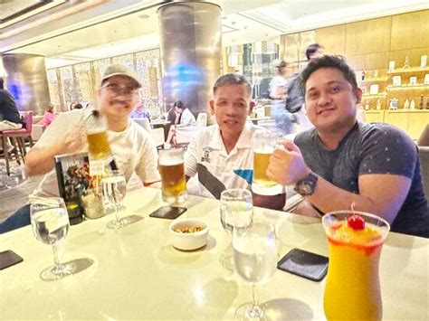 The Lounge, Pasay .